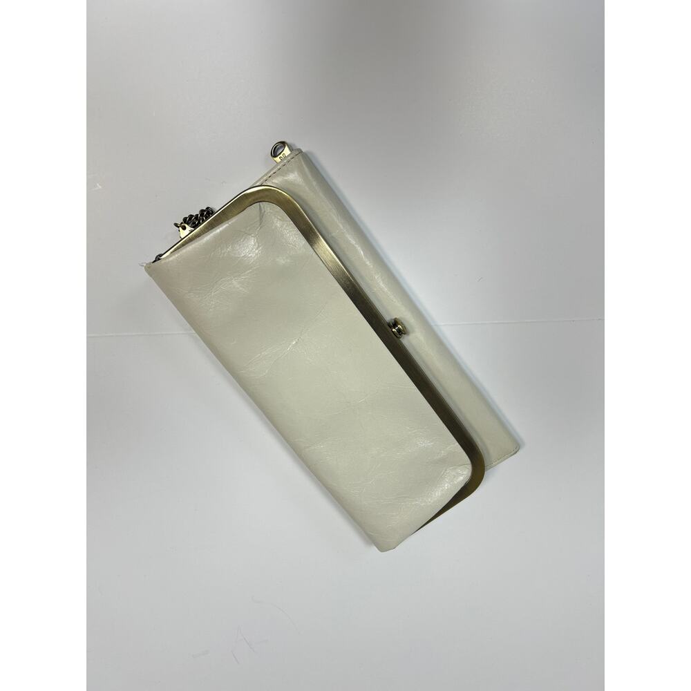 HOBO INTERNATIONAL~RACHEL~TRI-FOLD CLUTCH FRAME CLASPED WALLET CREAM